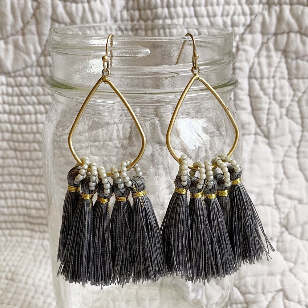🏝️ Gray & Gold Tassel Earrings